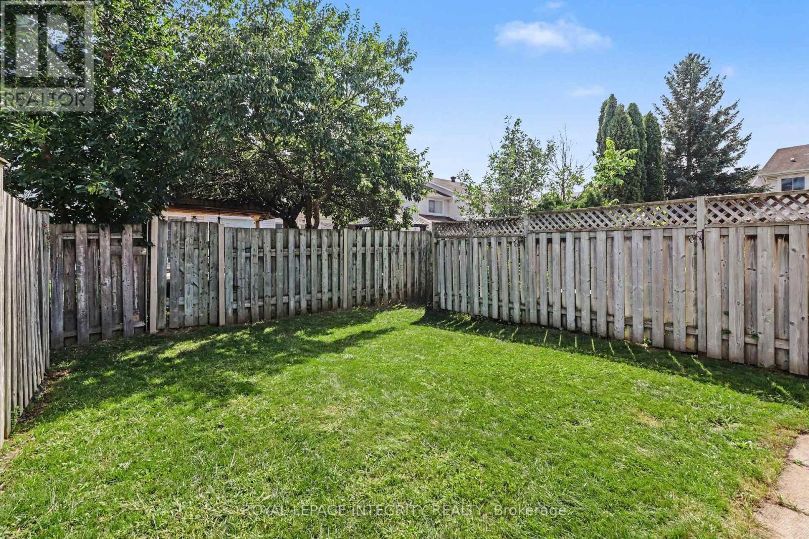 15 Angus Drive Property Photo 27
