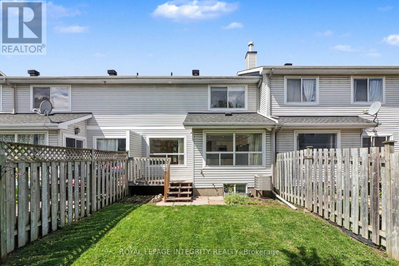 15 Angus Drive Property Photo 28