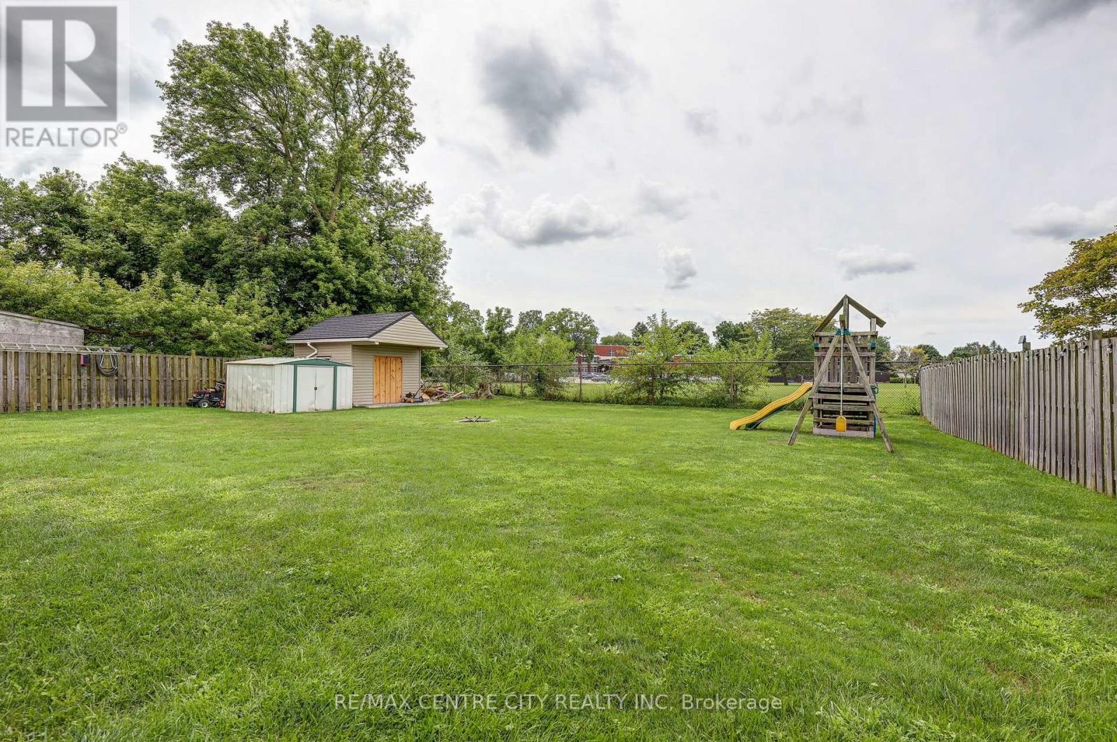 244 Currie Road Property Photo 5