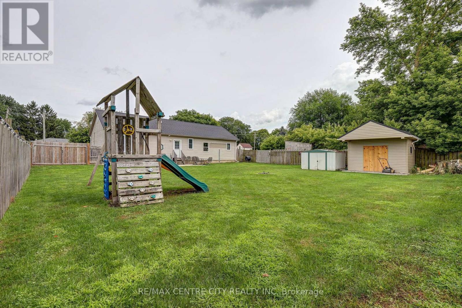244 Currie Road Property Photo 7