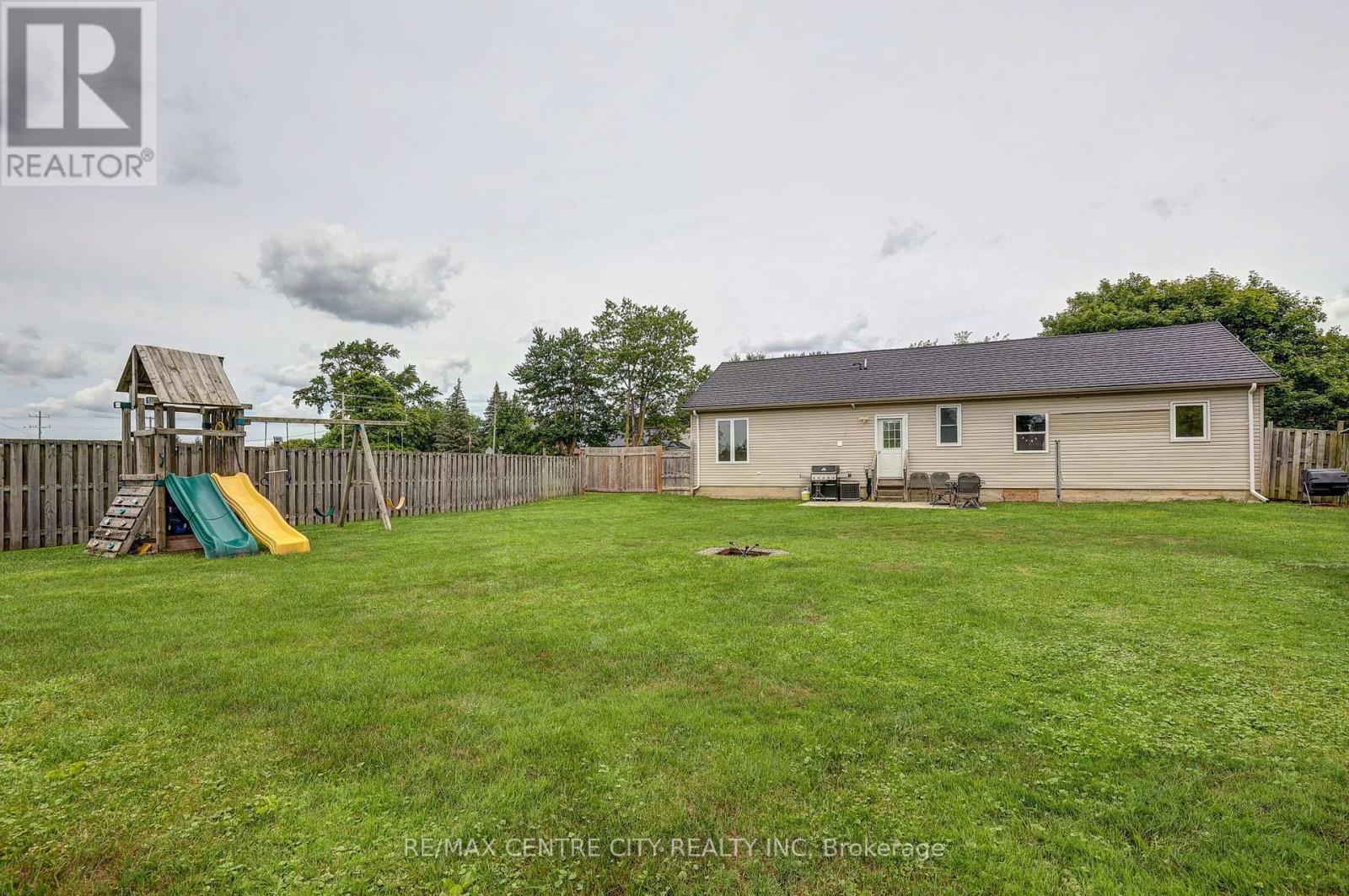 244 Currie Road Property Photo 9