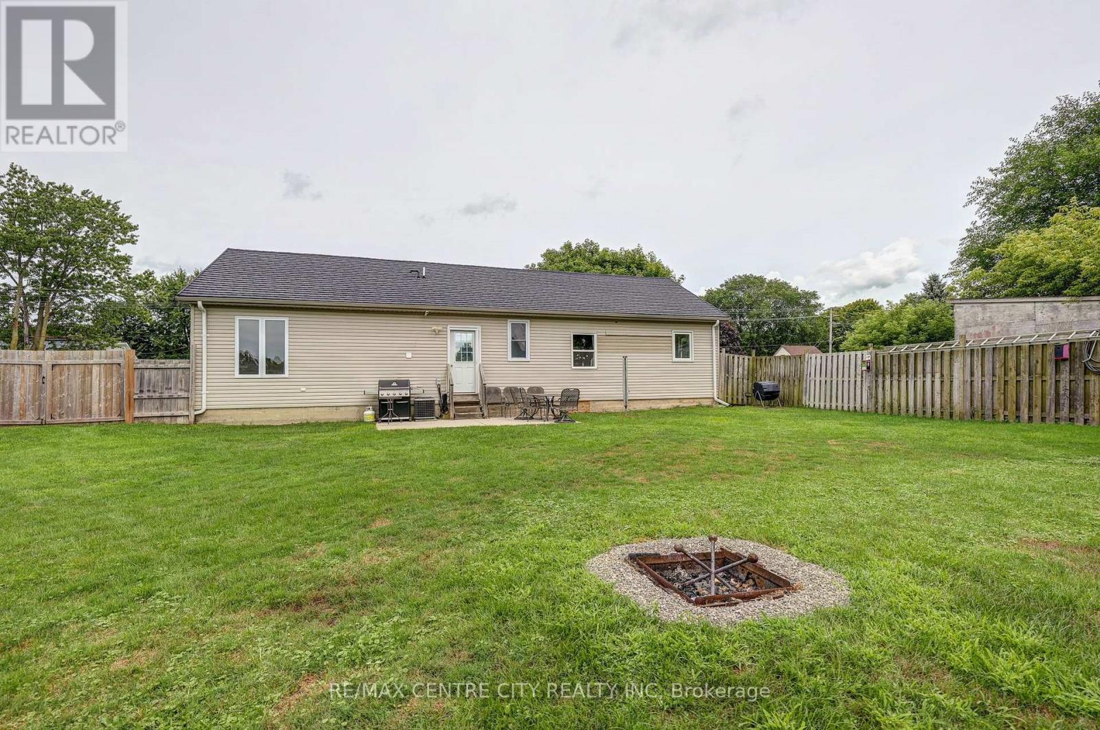 244 Currie Road Property Photo 10