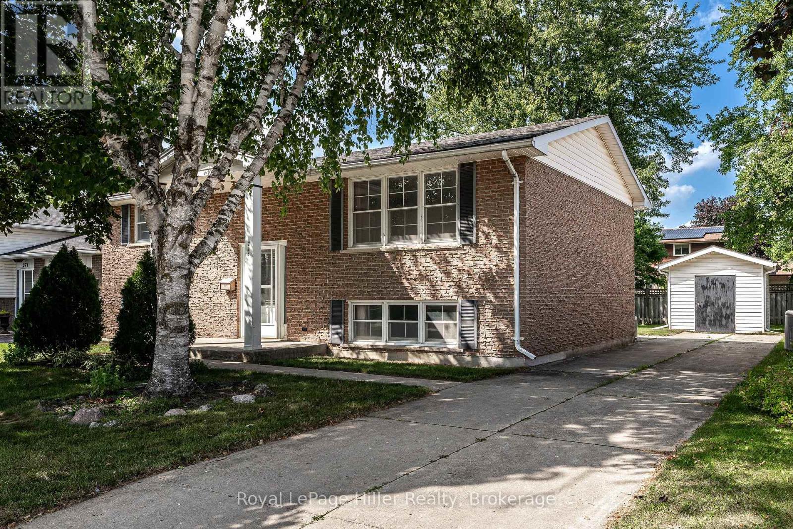 278 Elgin Crescent Property Photo 1