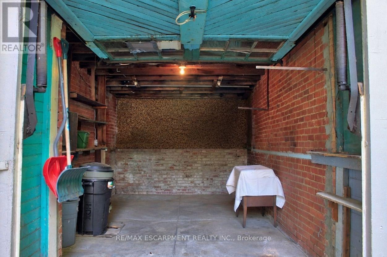 22 Blake Street Property Photo 44