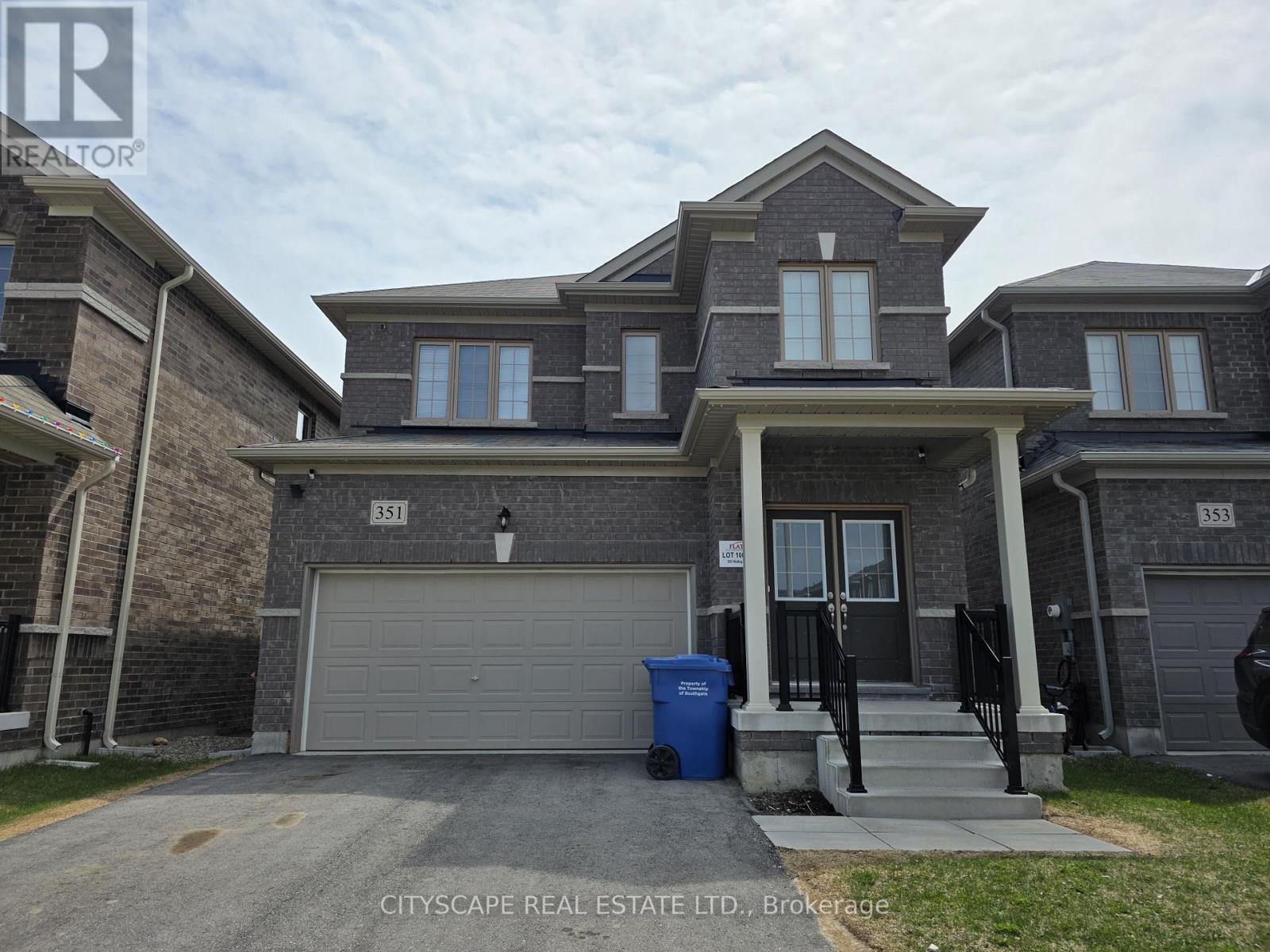 351 Ridley Crescent Property Photo 4