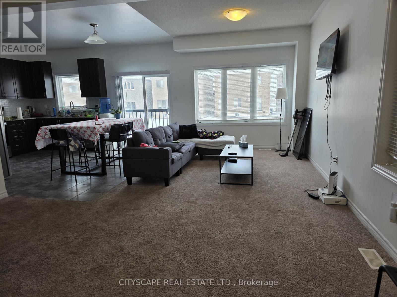 351 Ridley Crescent Property Photo 15