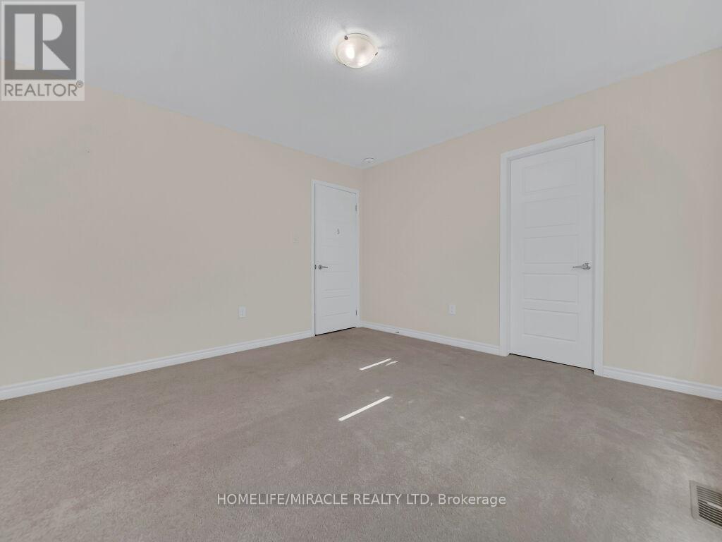 52 Compass Trail Property Photo 36