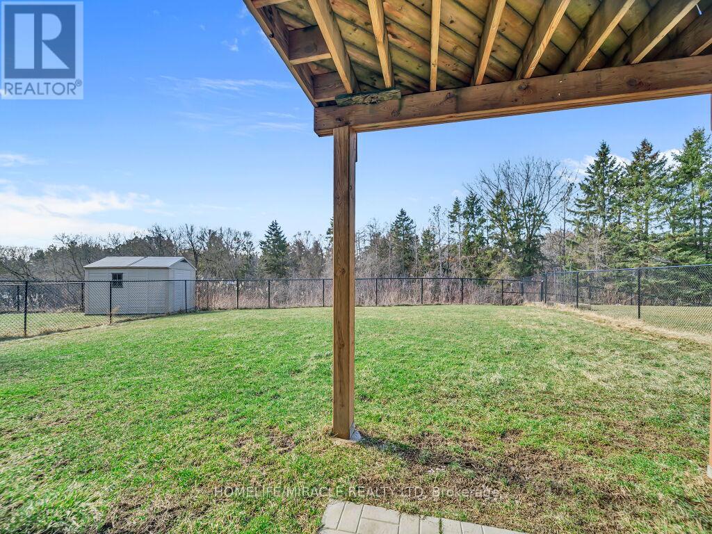 52 Compass Trail Property Photo 40