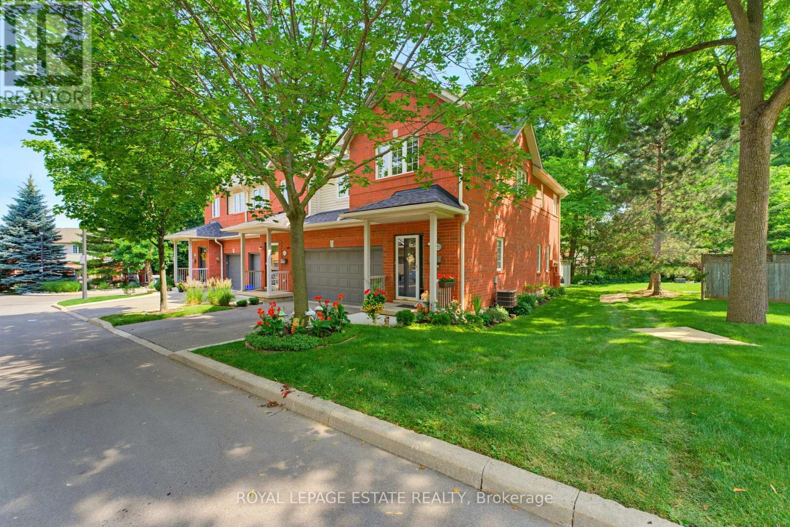 20 - 120 Beddoe Drive Property Photo 1