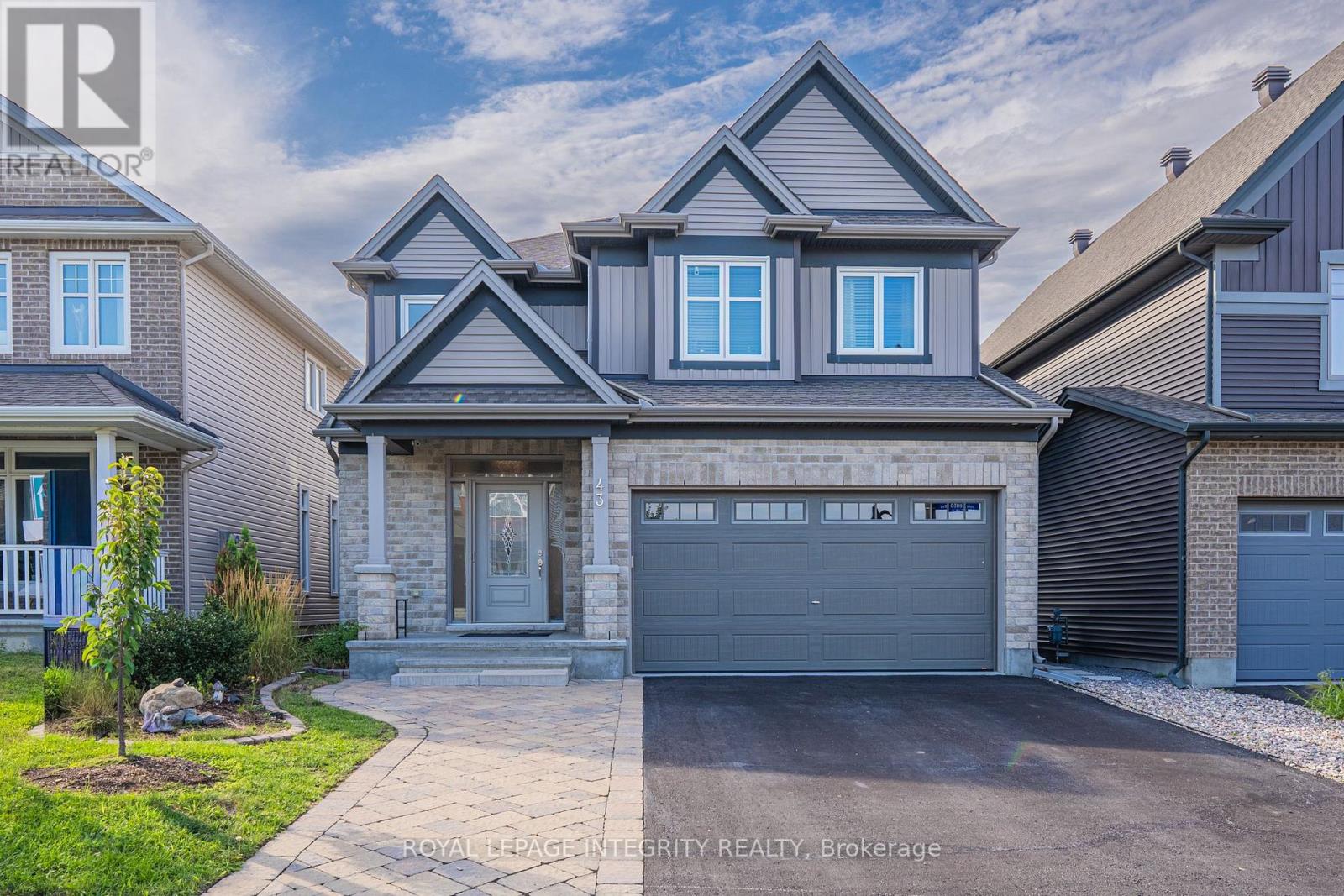 43 Cento Way Property Photo 1