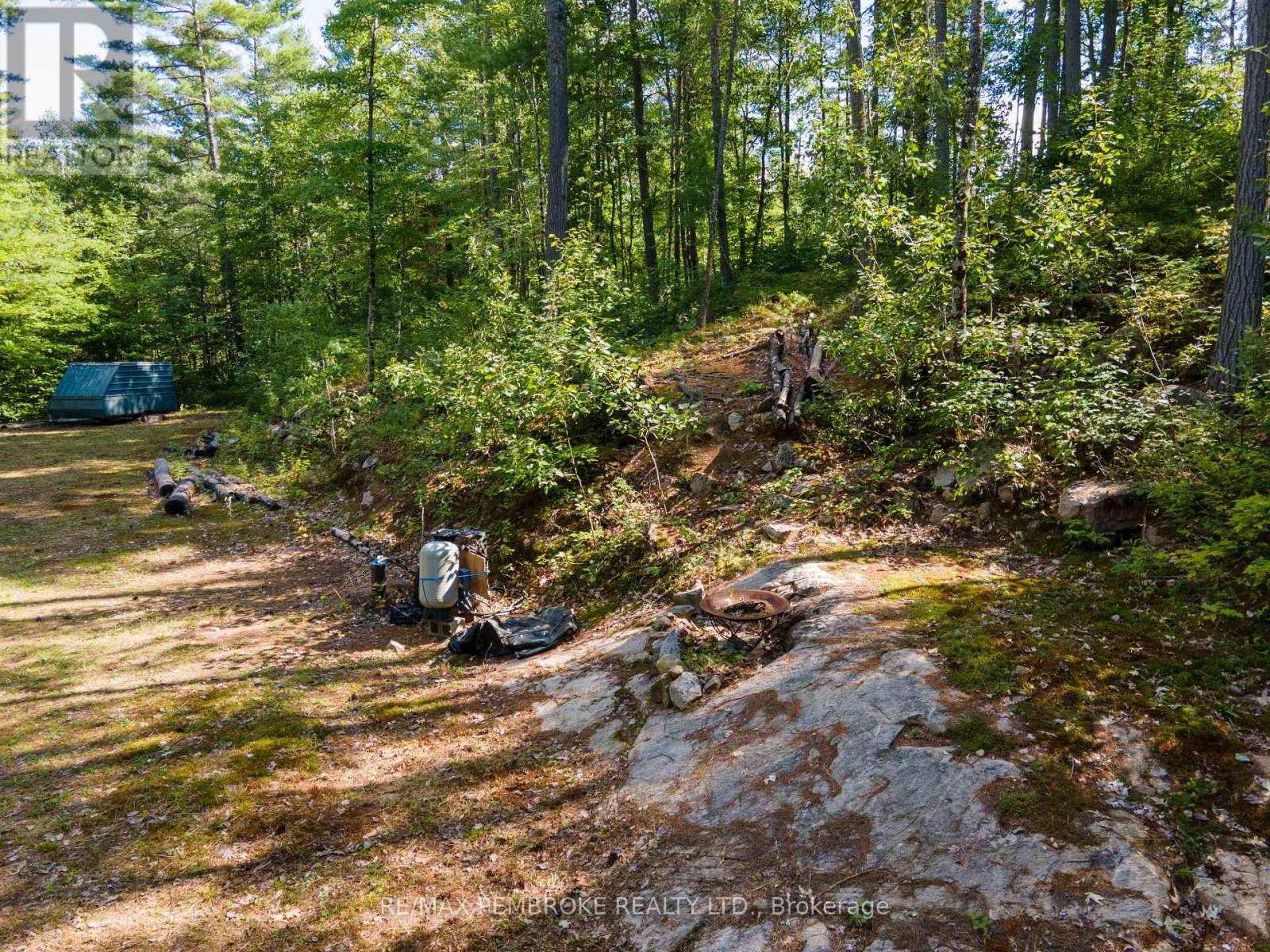 5032 Round Lake Road Property Photo 16