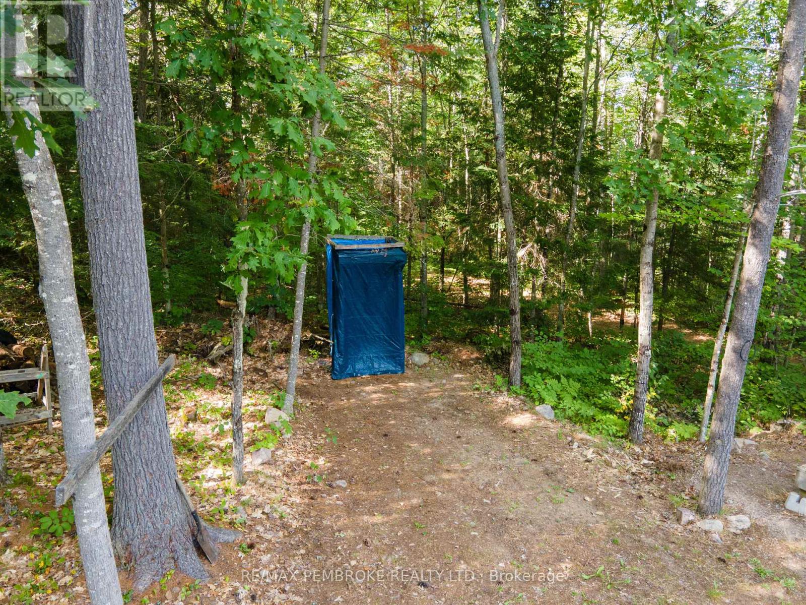 5032 Round Lake Road Property Photo 18