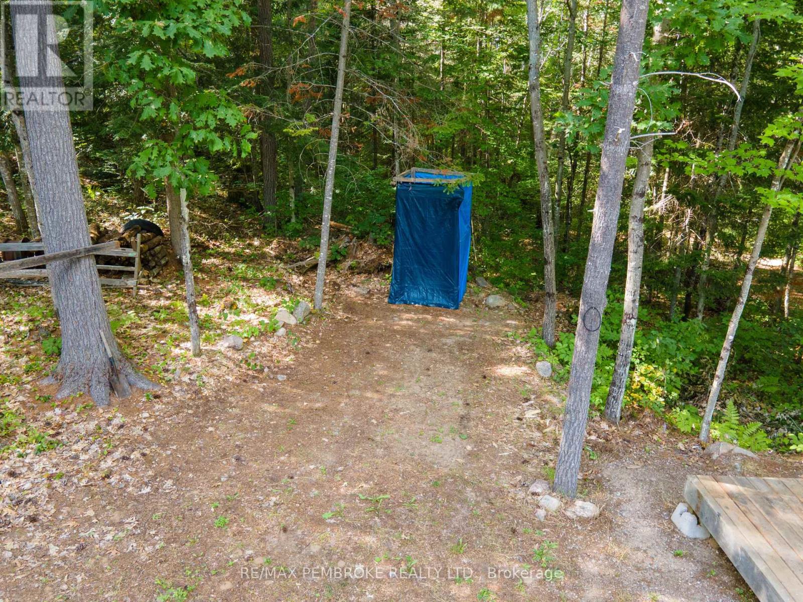 5032 Round Lake Road Property Photo 25