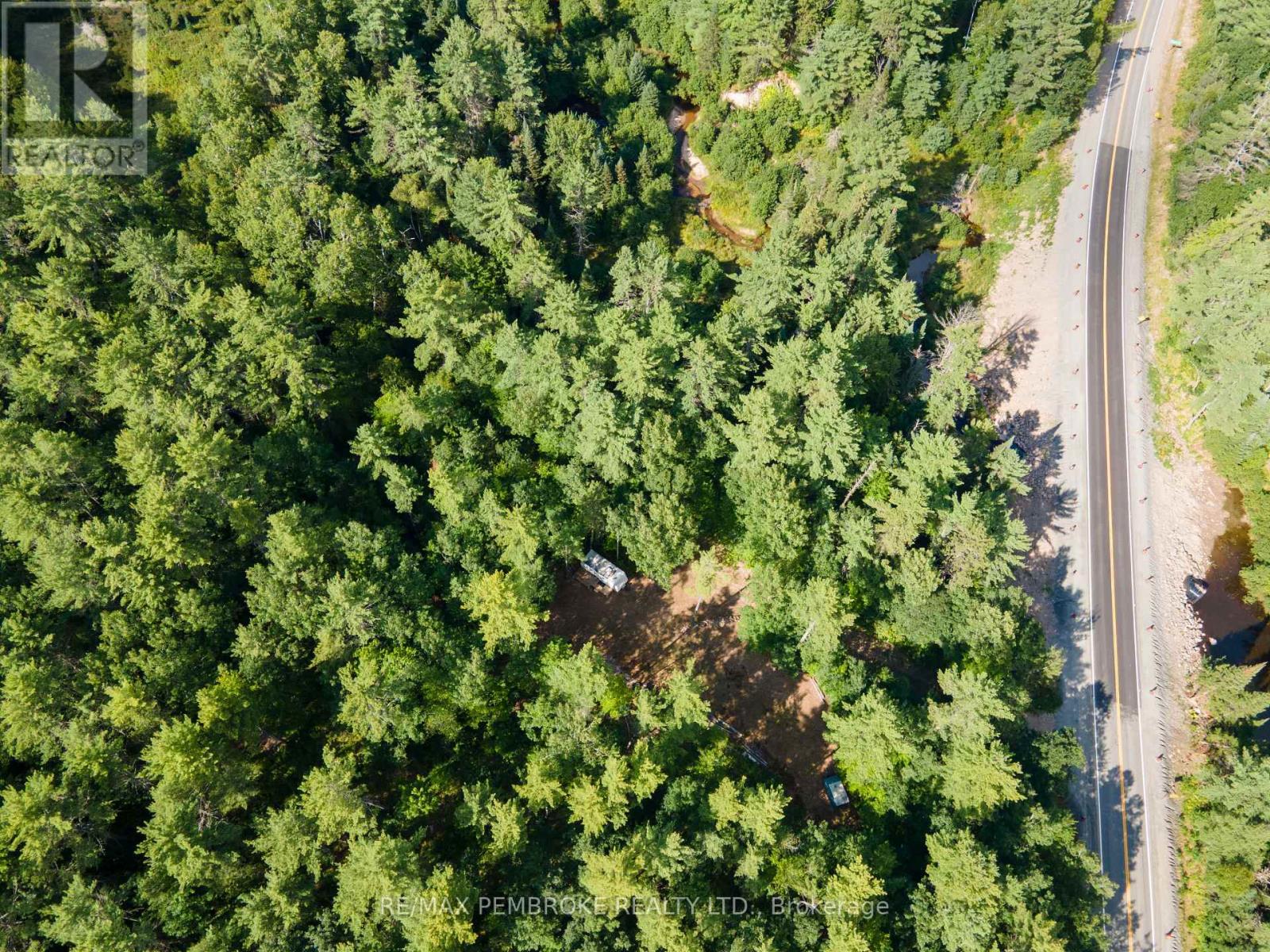 5032 Round Lake Road Property Photo 27