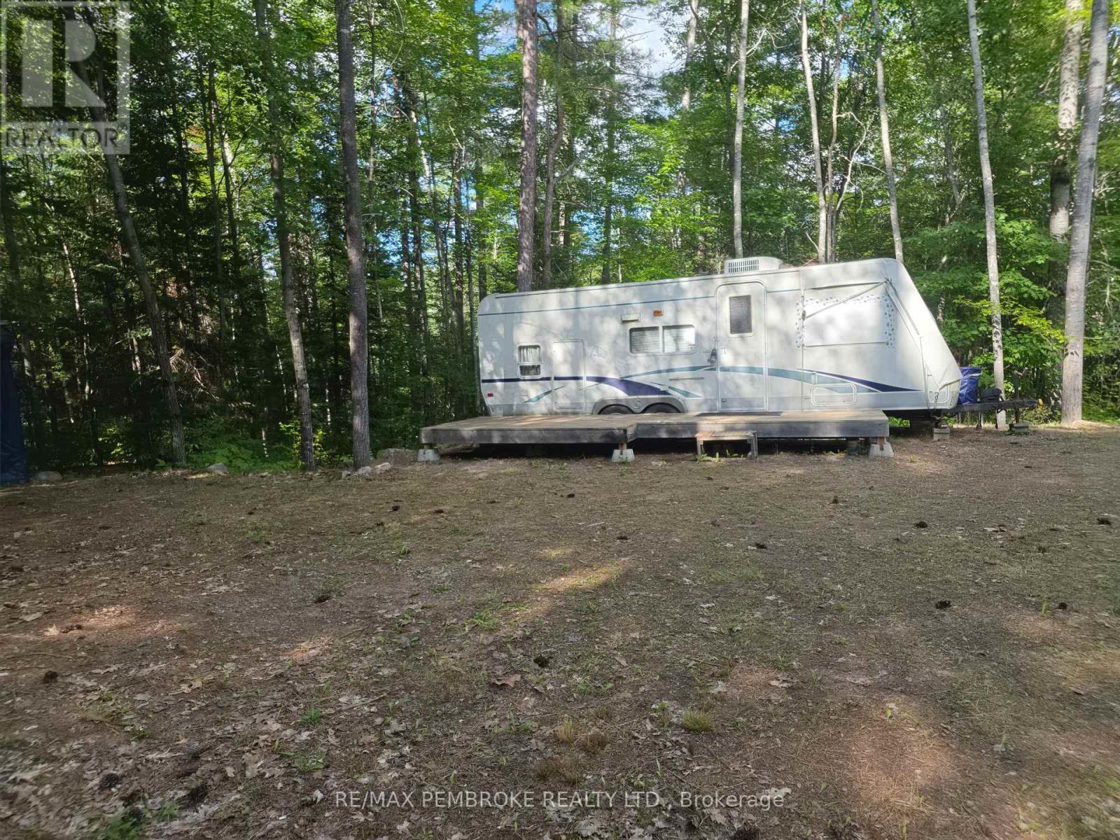 5032 Round Lake Road Property Photo 31