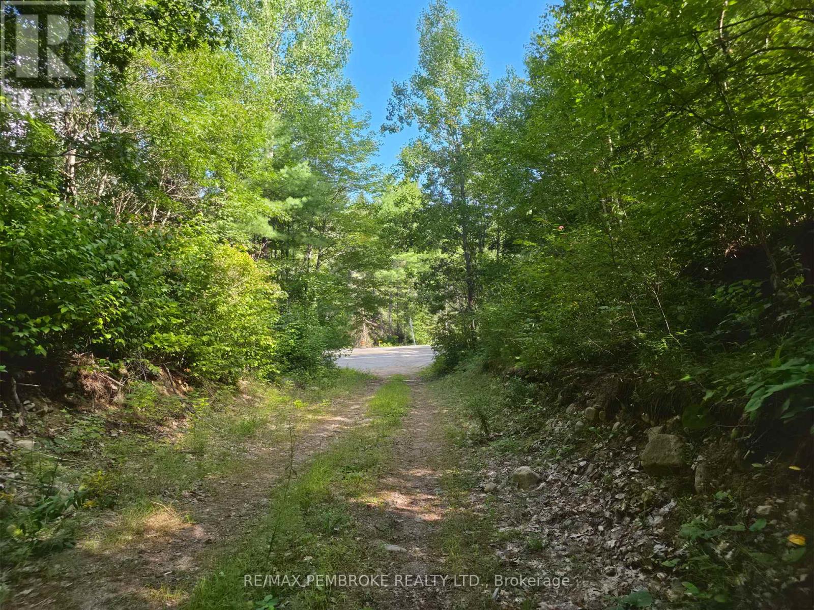 5032 Round Lake Road Property Photo 39