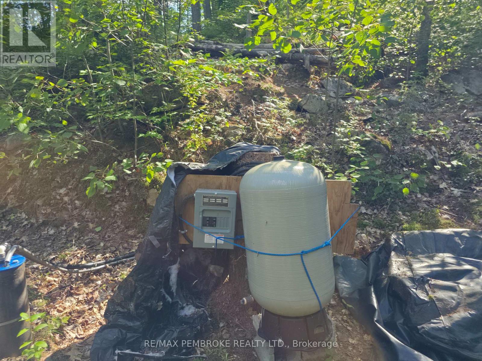 5032 Round Lake Road Property Photo 40