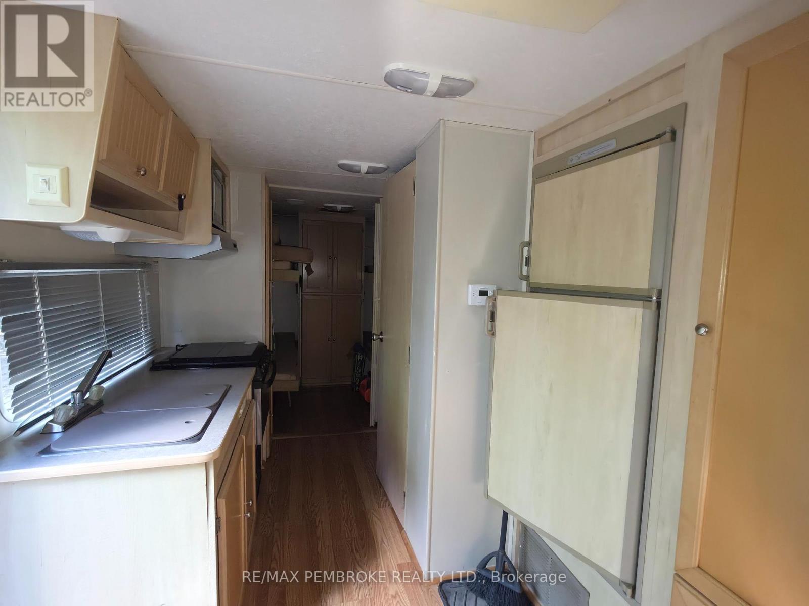 5032 Round Lake Road Property Photo 47