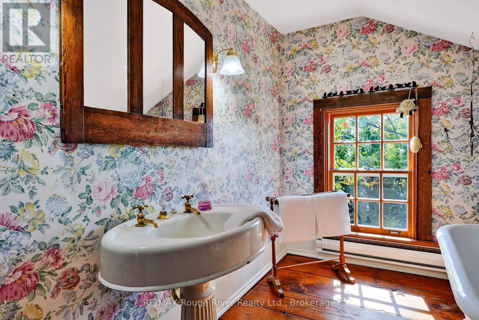 566 Penryn Road Property Photo 34