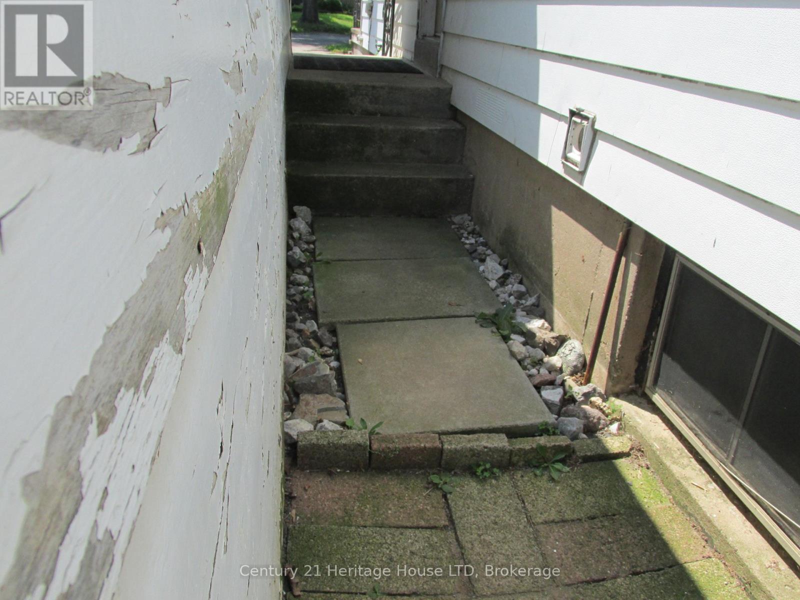 3 Melba Road Property Photo 19