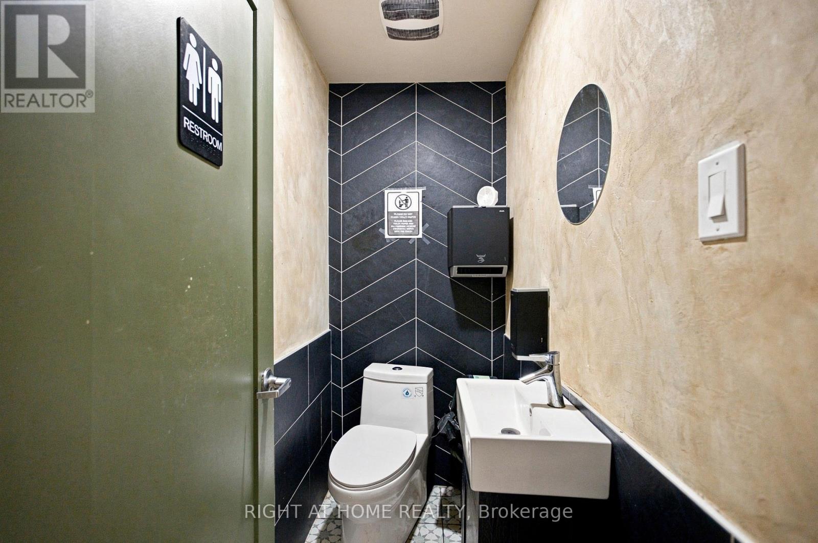 727 Churchill Avenue Property Photo 17