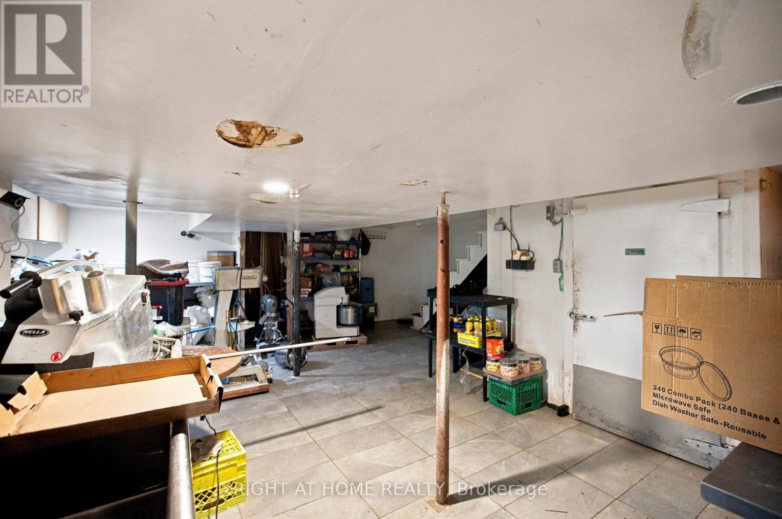 727 Churchill Avenue Property Photo 18