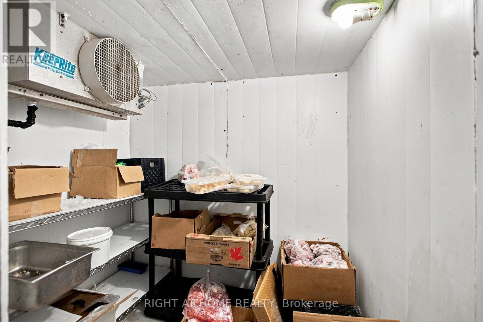 727 Churchill Avenue Property Photo 20