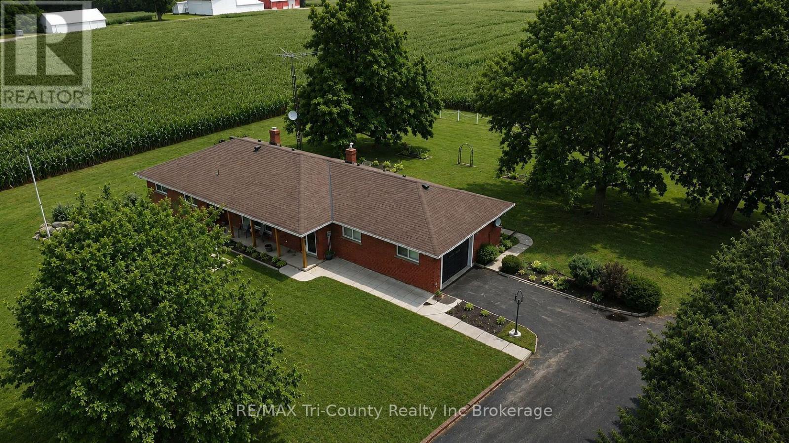 568 7th Concession Enr Road Property Photo 1