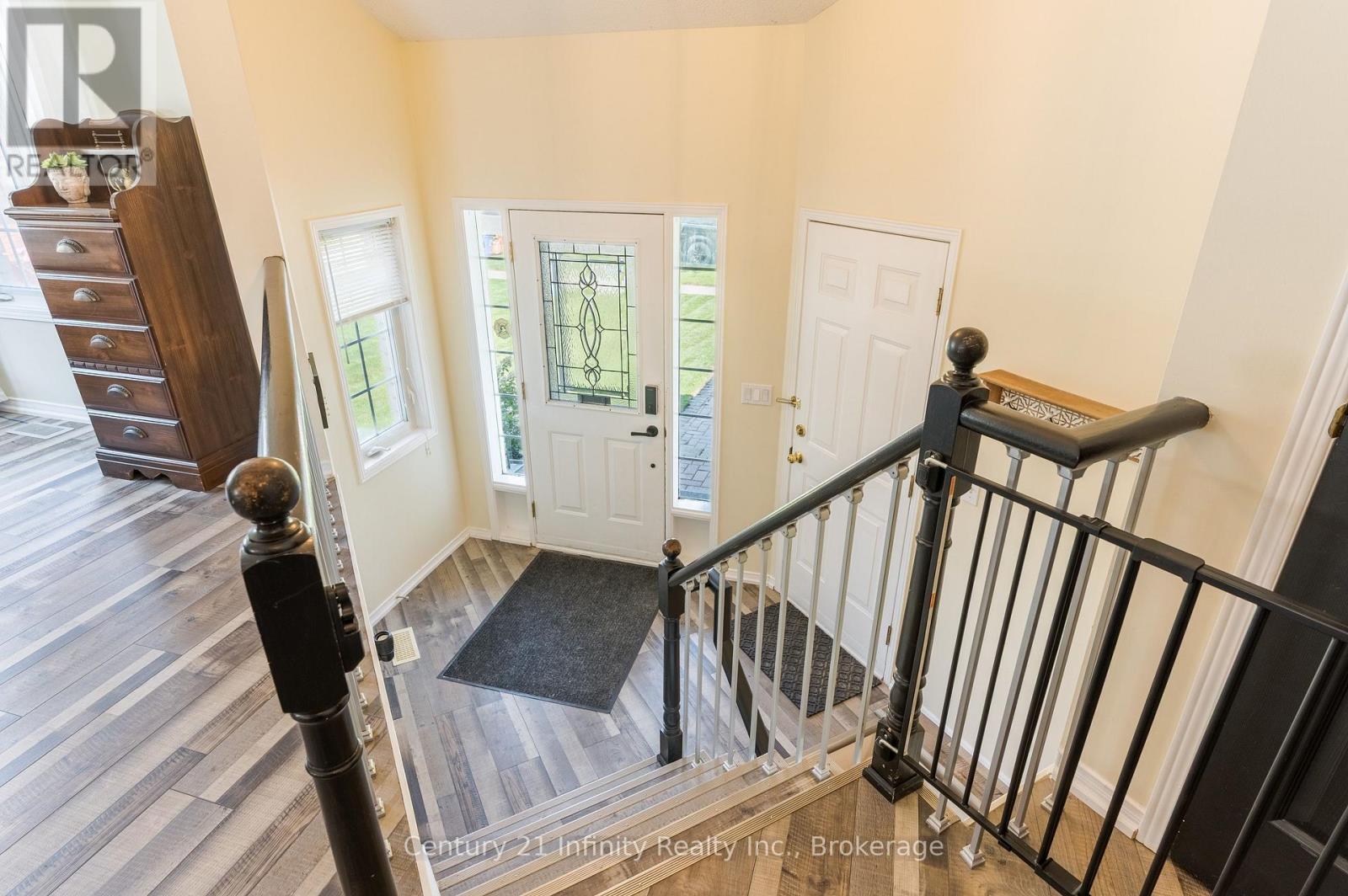 37 Baxter Place Property Photo 4