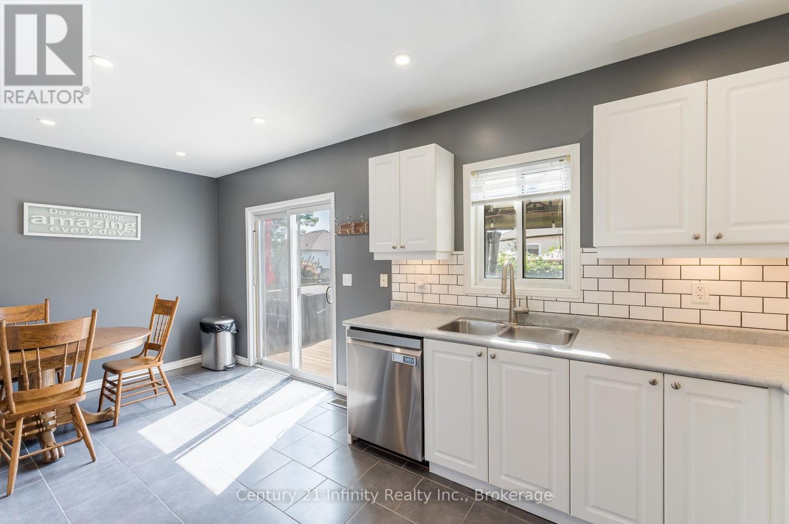 37 Baxter Place Property Photo 24