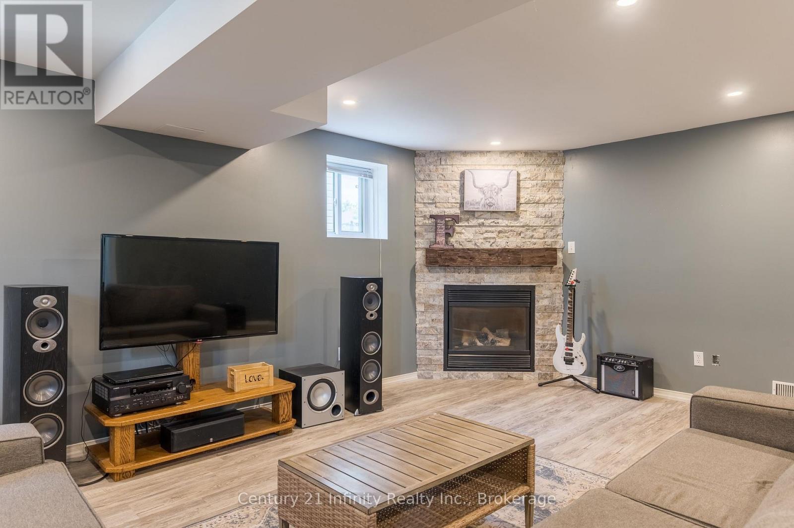 37 Baxter Place Property Photo 28