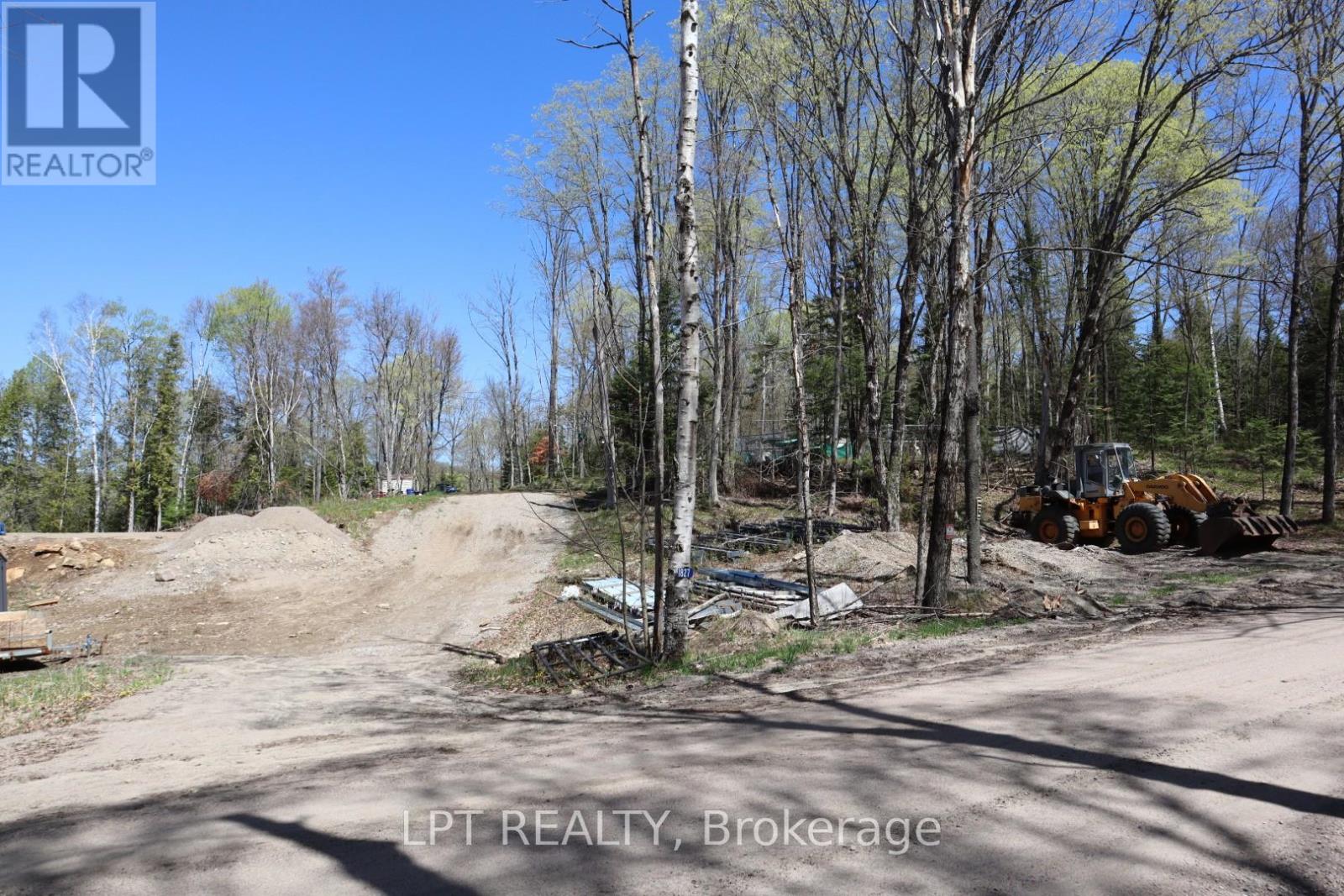 1827 Hybla Road Property Photo 8