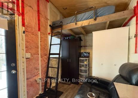 1827 Hybla Road Property Photo 10