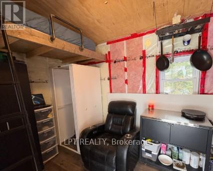 1827 Hybla Road Property Photo 11