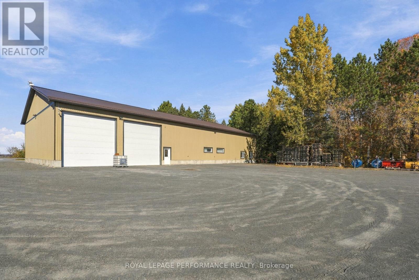 5536 County Rd 10 Road Property Photo 3