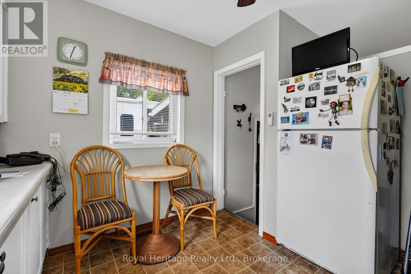 8 Simmons Street Property Photo 19