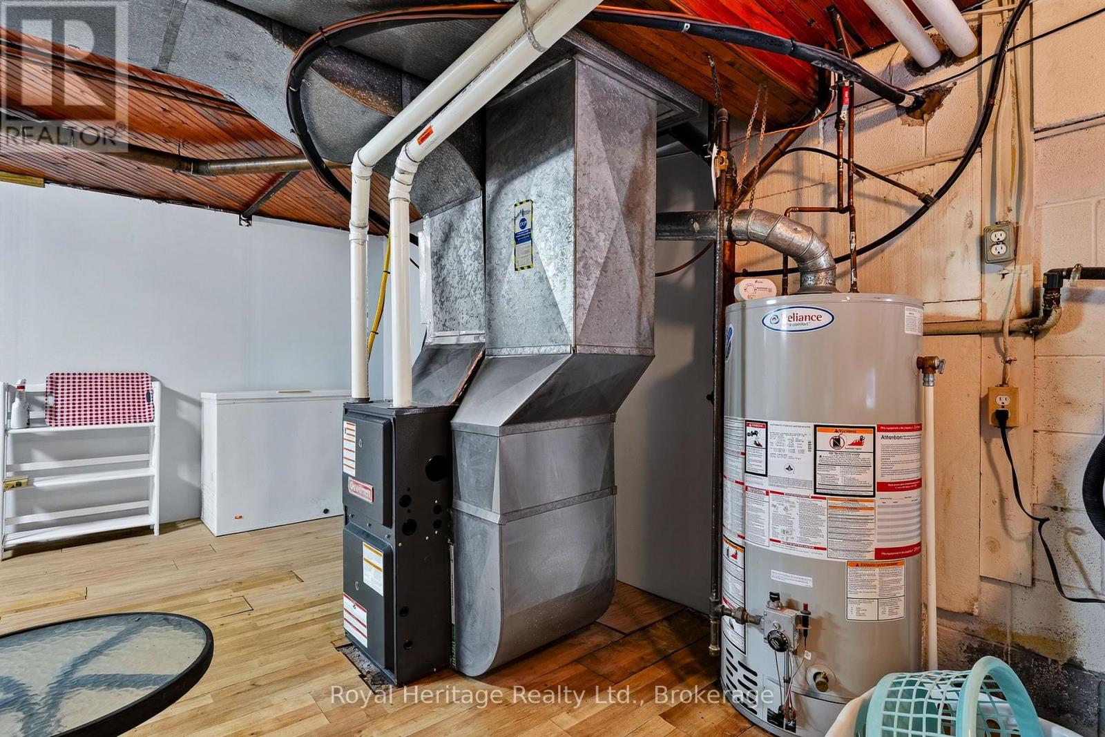 8 Simmons Street Property Photo 36