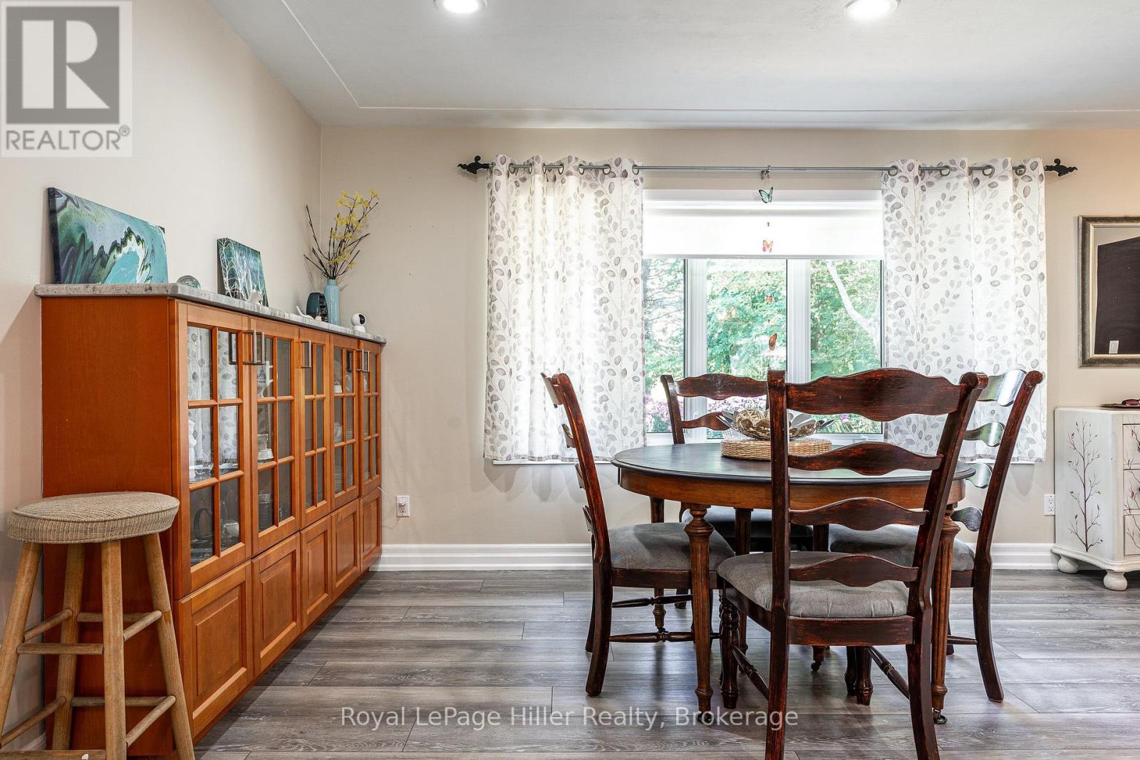 950 O'loane Avenue Property Photo 15