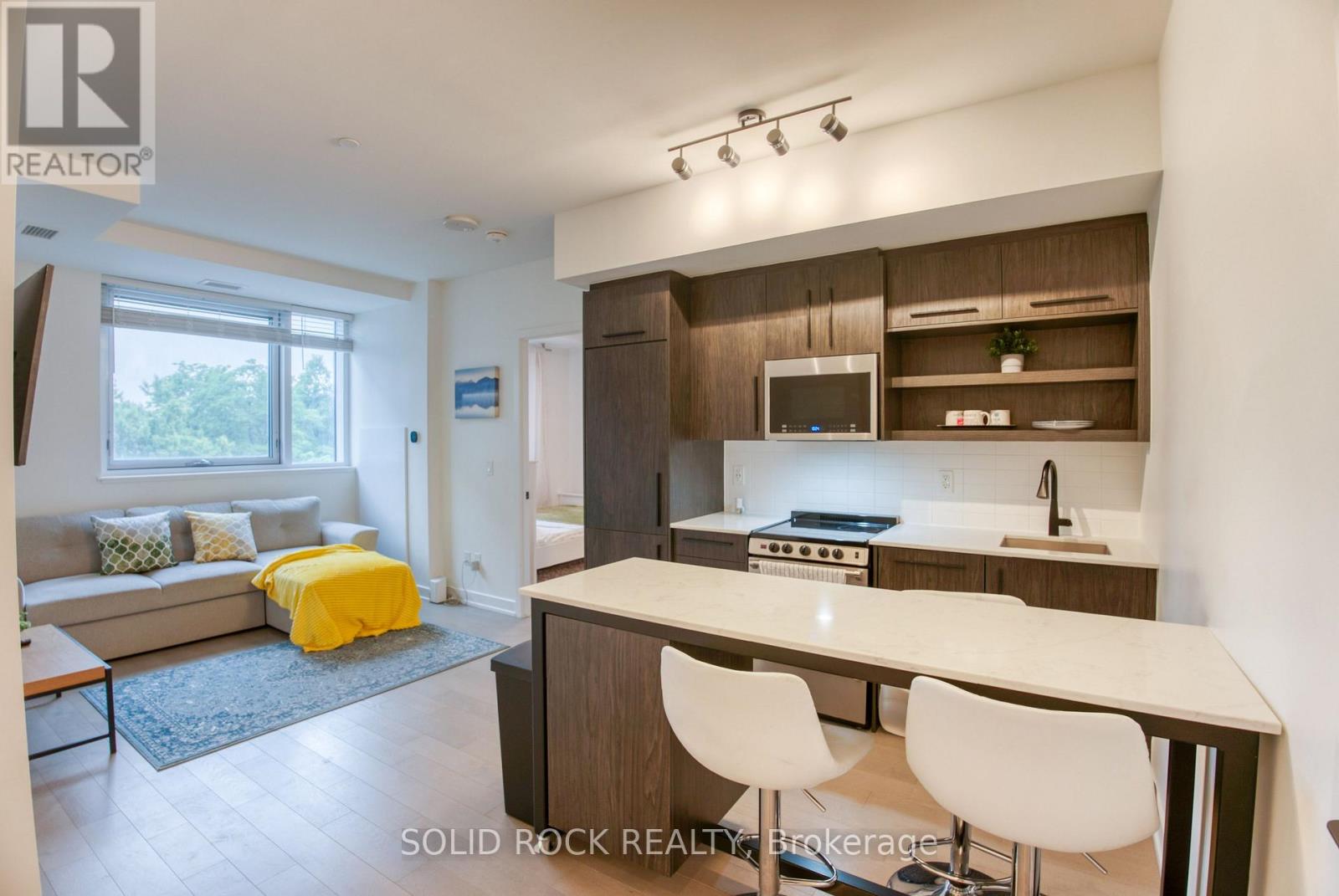 306 - 560 Rideau Street Property Photo 1
