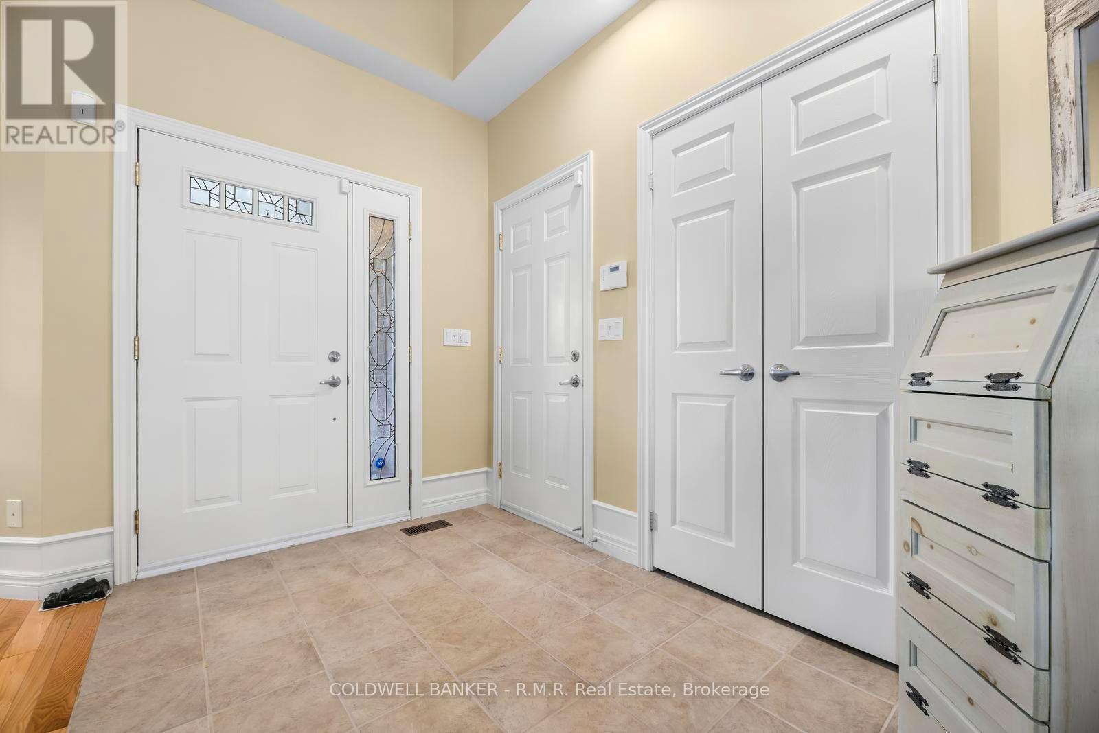 1188 Alder Road E Property Photo 6