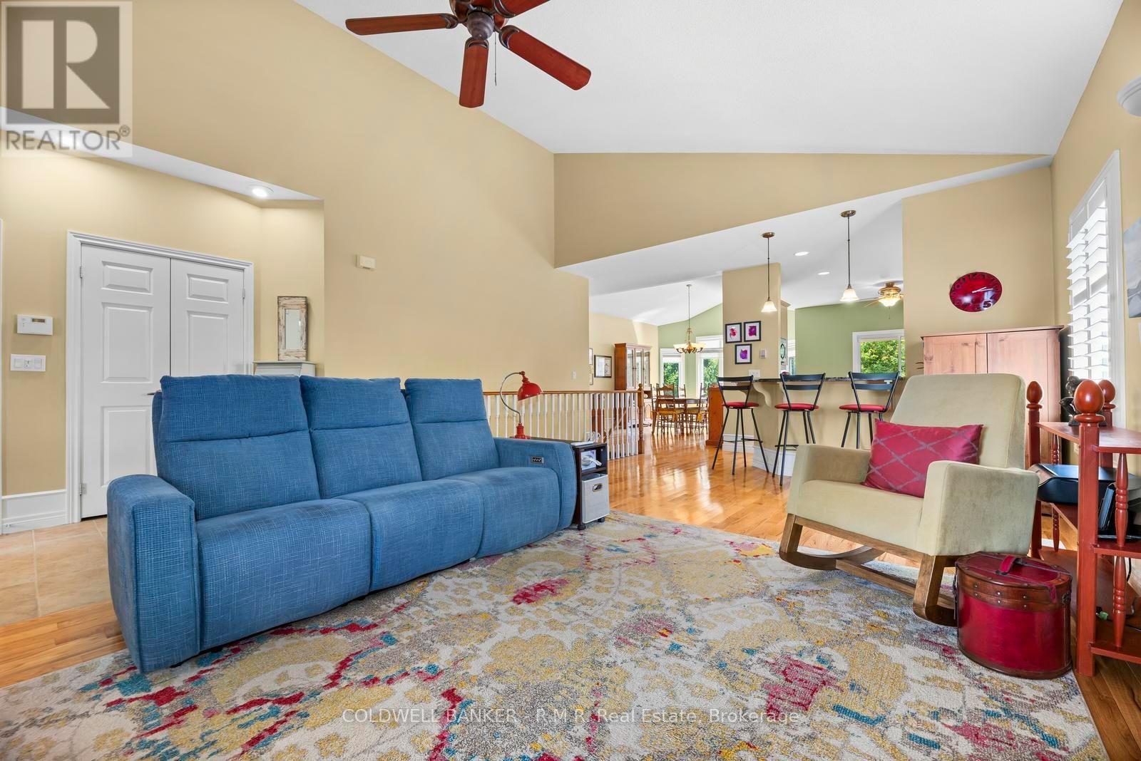 1188 Alder Road E Property Photo 8