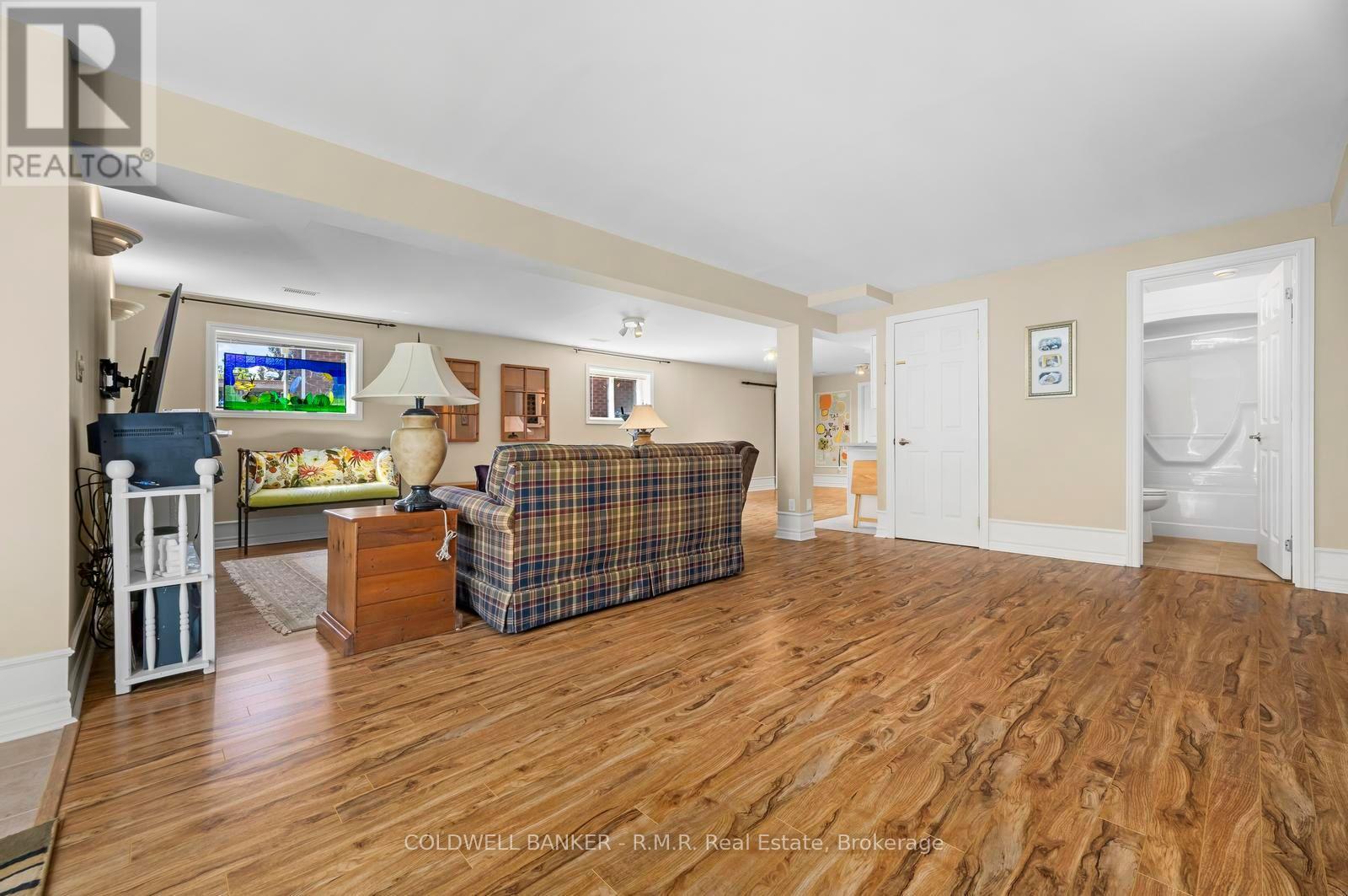 1188 Alder Road E Property Photo 31