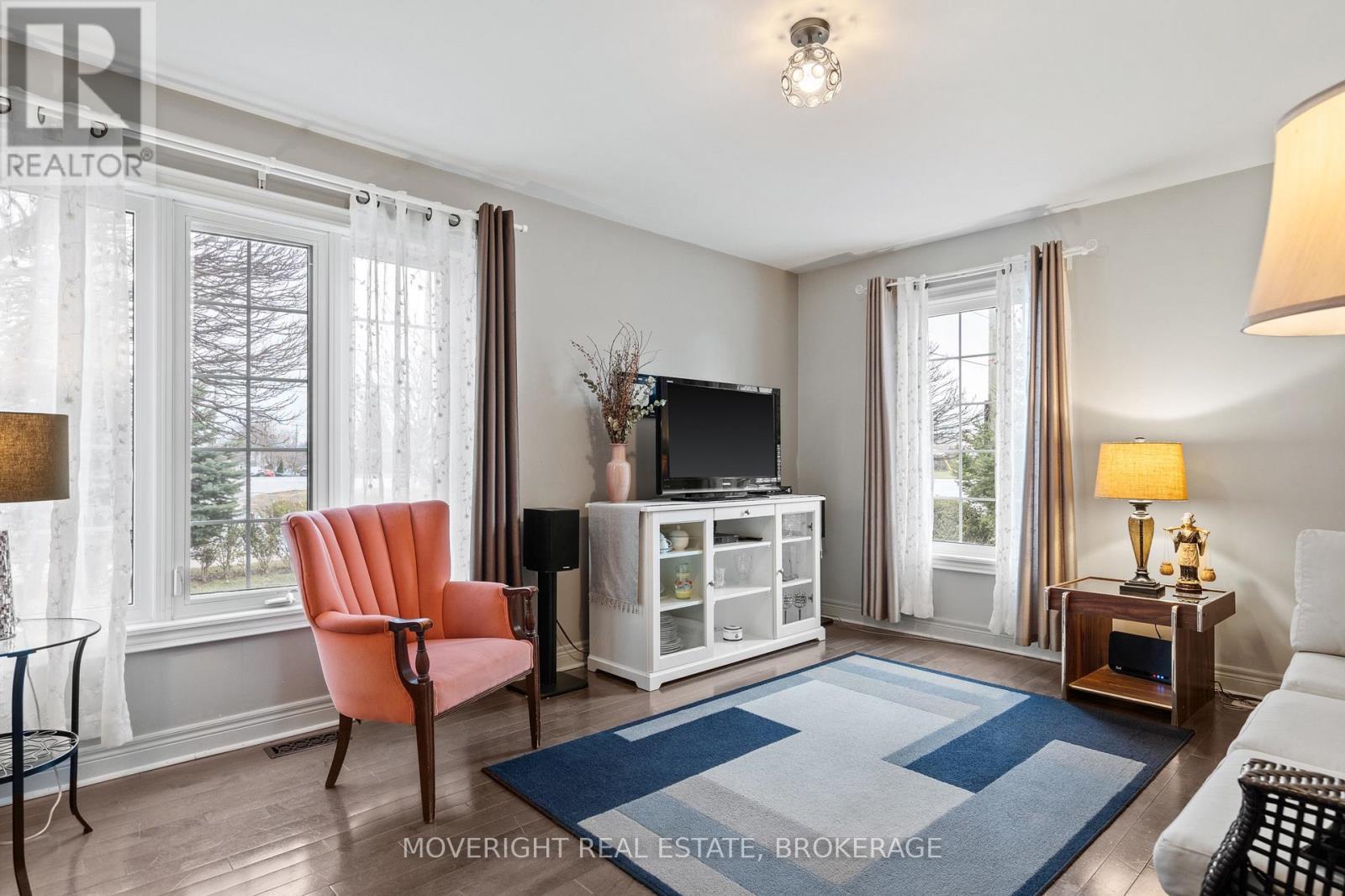 2 Leeson Street Property Photo 8