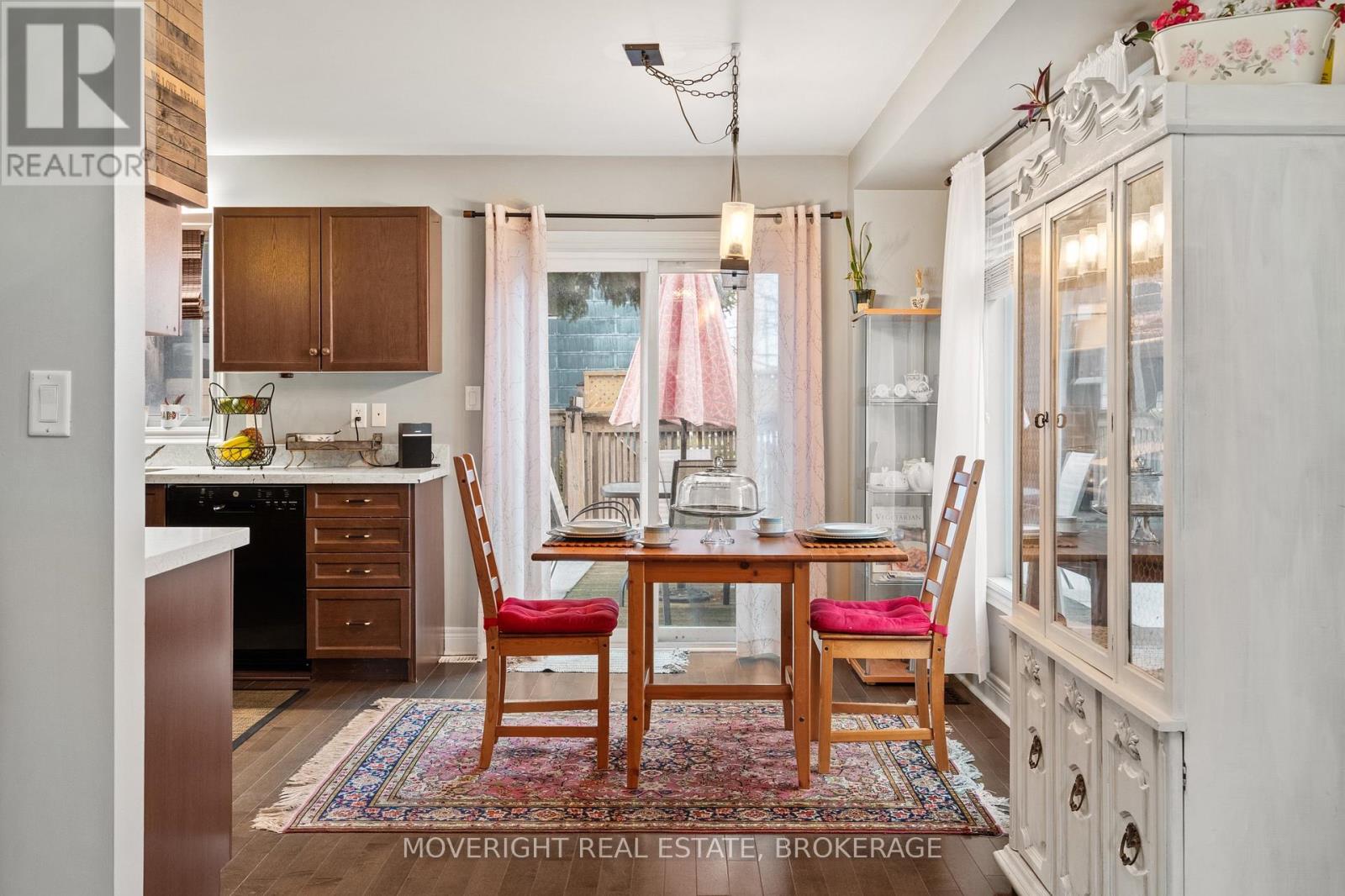 2 Leeson Street Property Photo 12