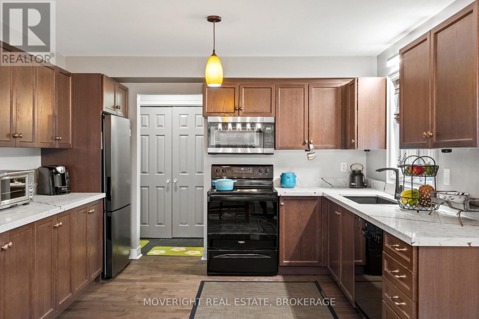 2 Leeson Street Property Photo 14