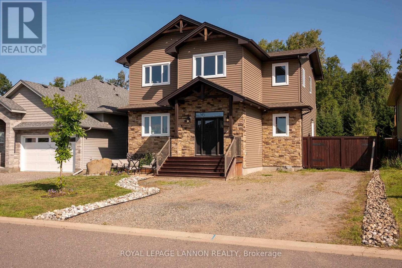 145 DOGWOOD CRESCENT