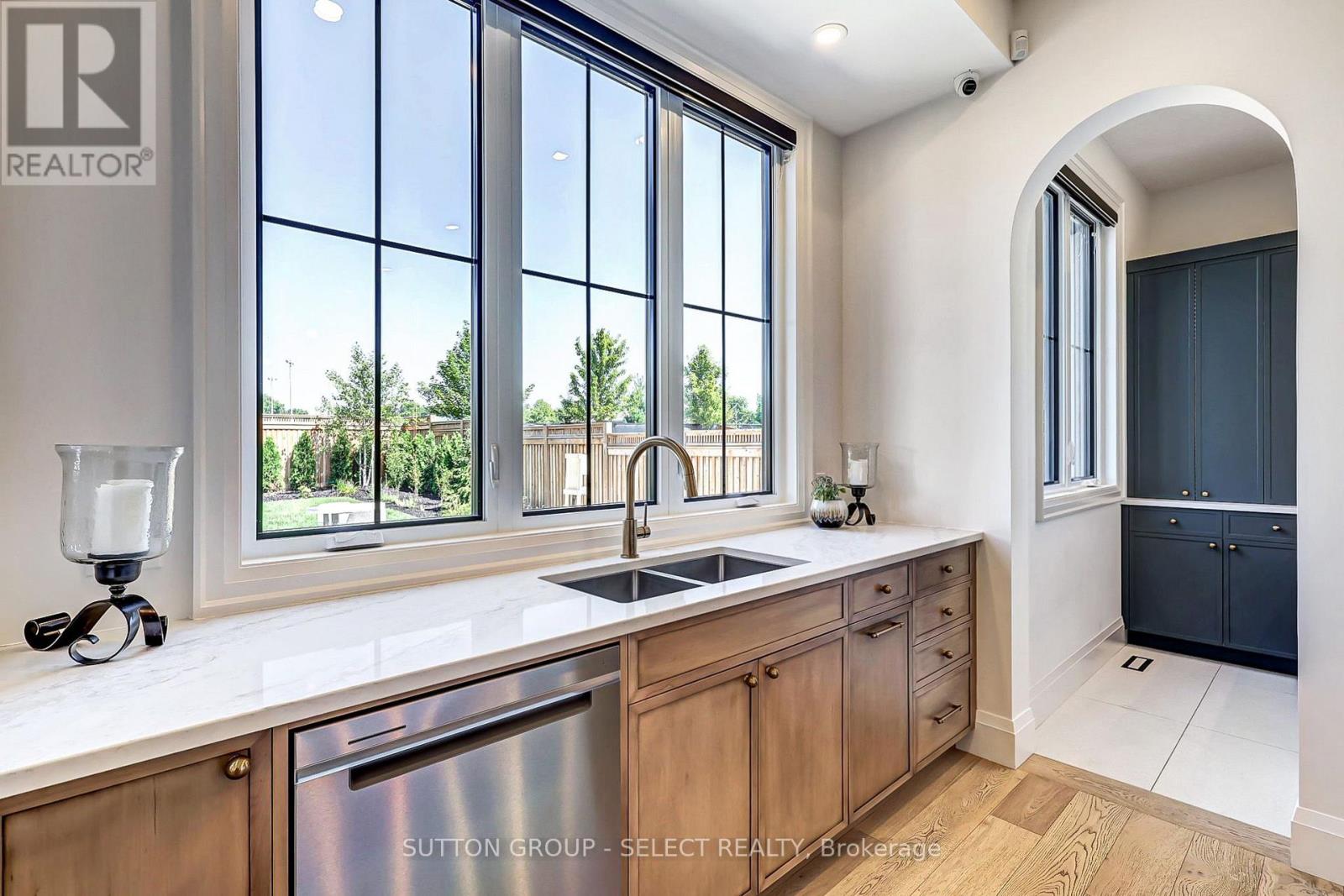 239 Foxborough Place Property Photo 14
