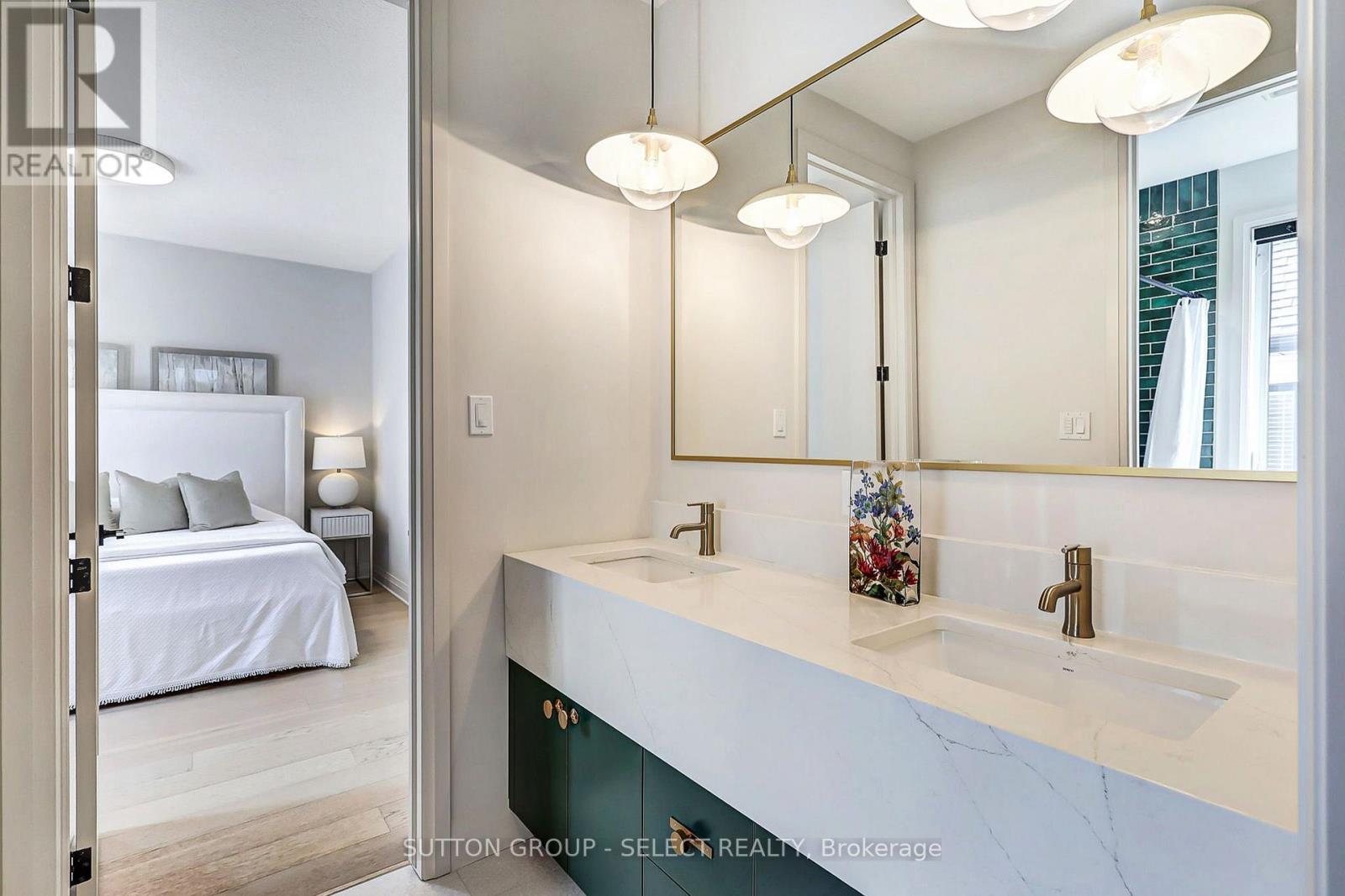 239 Foxborough Place Property Photo 34