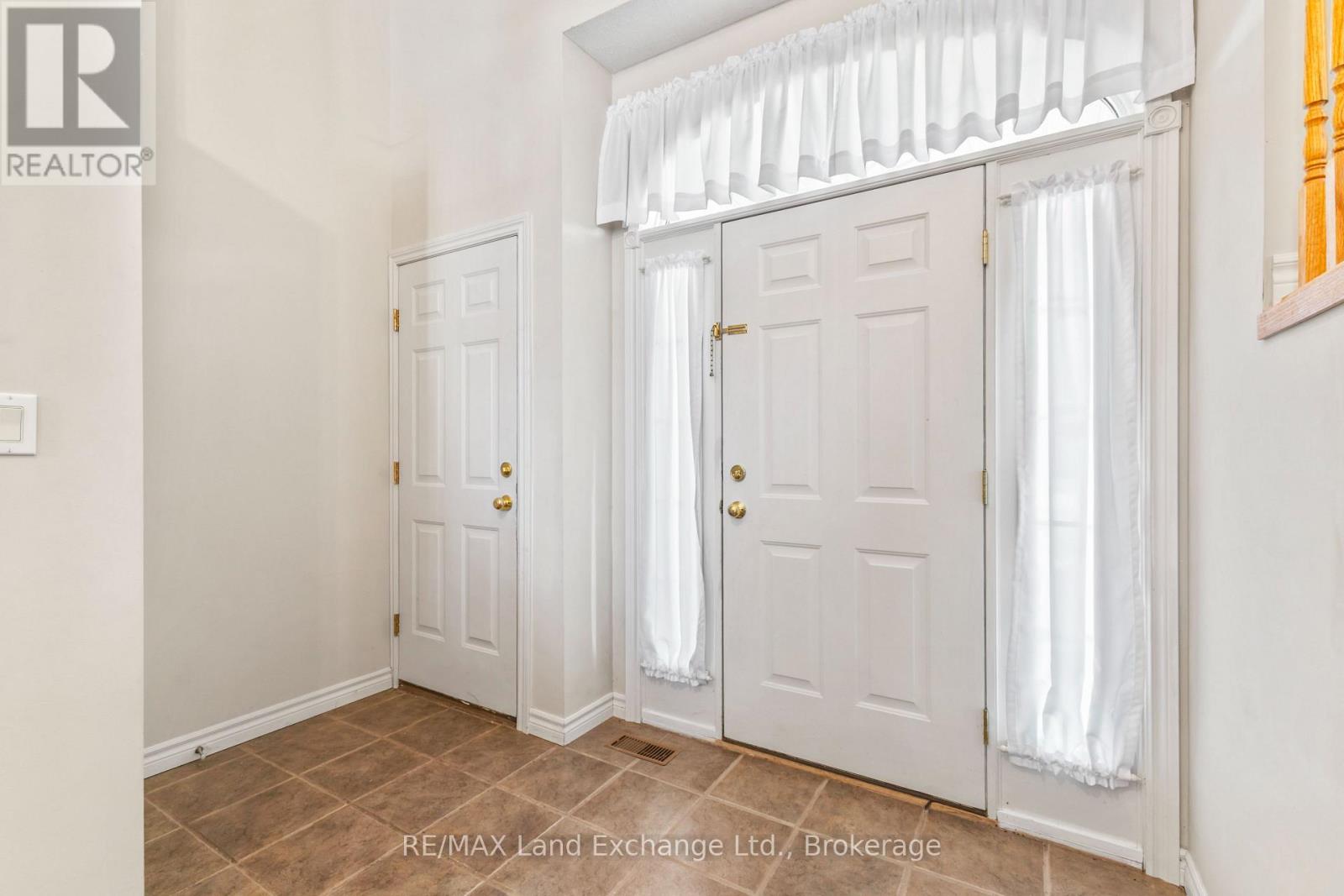 513 Peirson Avenue Property Photo 9
