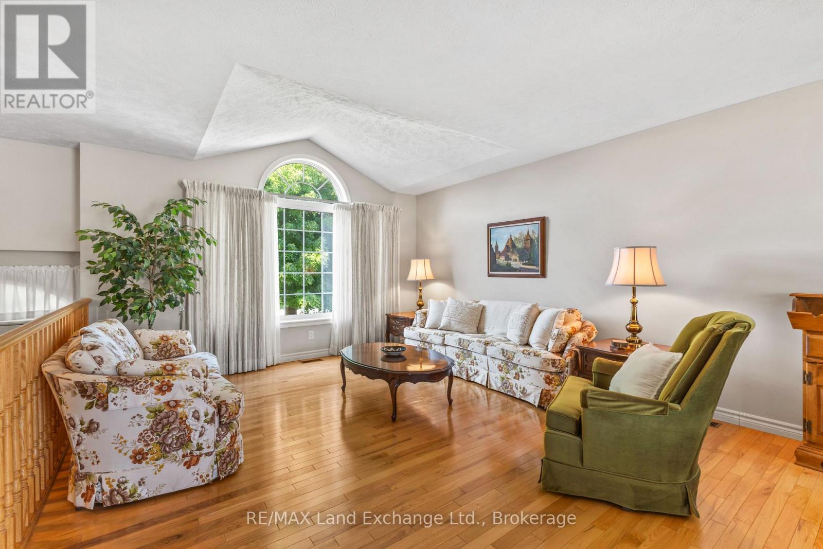 513 Peirson Avenue Property Photo 11